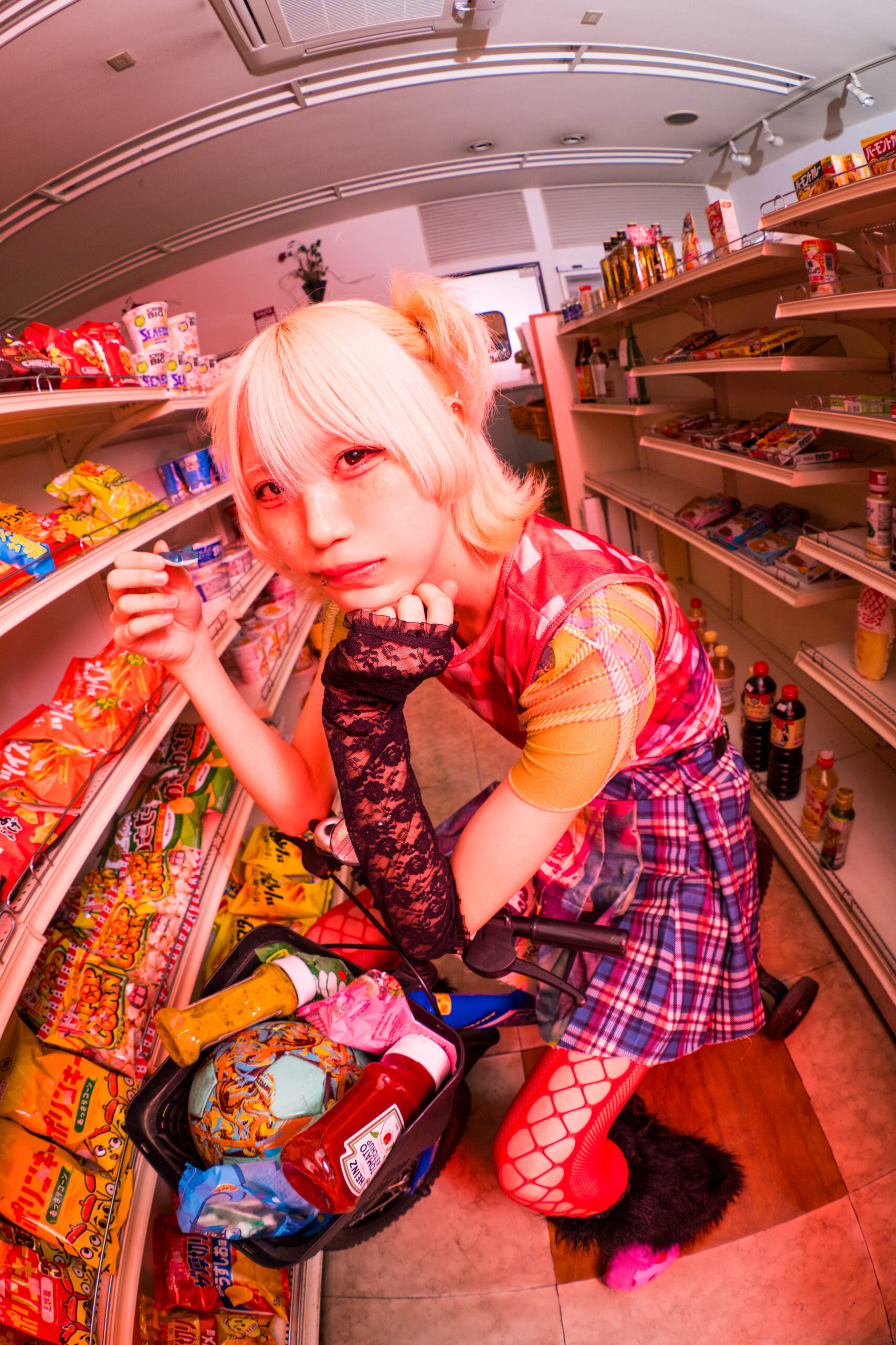 エマ | AFTERS